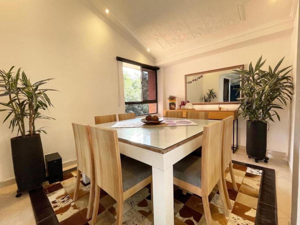 3 Story Penthouse With 2 Parking Spaces In Laureles * Medellín