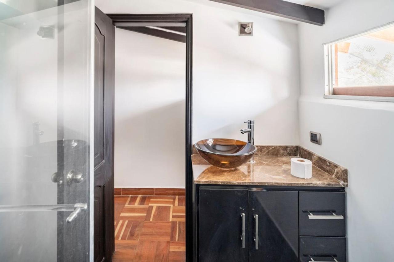 3 Story Penthouse With 2 Parking Spaces In Laureles Сasa de vacaciones