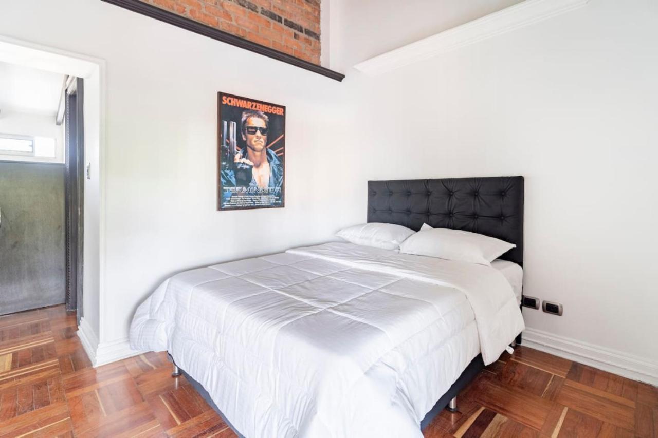 3 Story Penthouse With 2 Parking Spaces In Laureles Сasa de vacaciones *